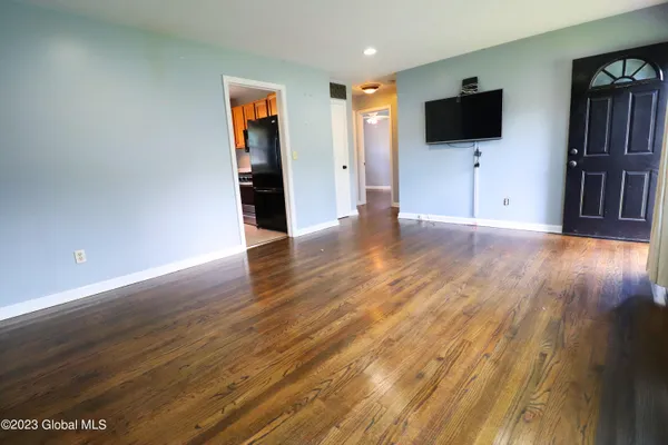 $1,900 | 66 Cordell Road, Colonie, NY 12304