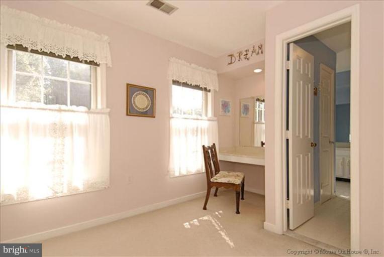 10295 Dunn Meadow Road Vienna, VA 22182 - Photo 30 of 30 Master Bedroom #3