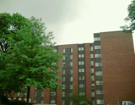 5 Bayard Road, Unit 800 Shadyside, PA 15213 - Photo 1 of 8 Exterior Front.