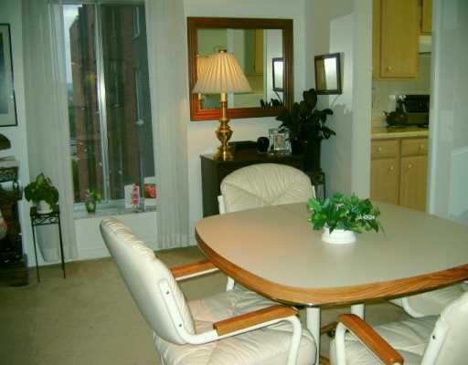 5 Bayard Road, Unit 800 Shadyside, PA 15213 - Photo 7 of 8 Dining Room.