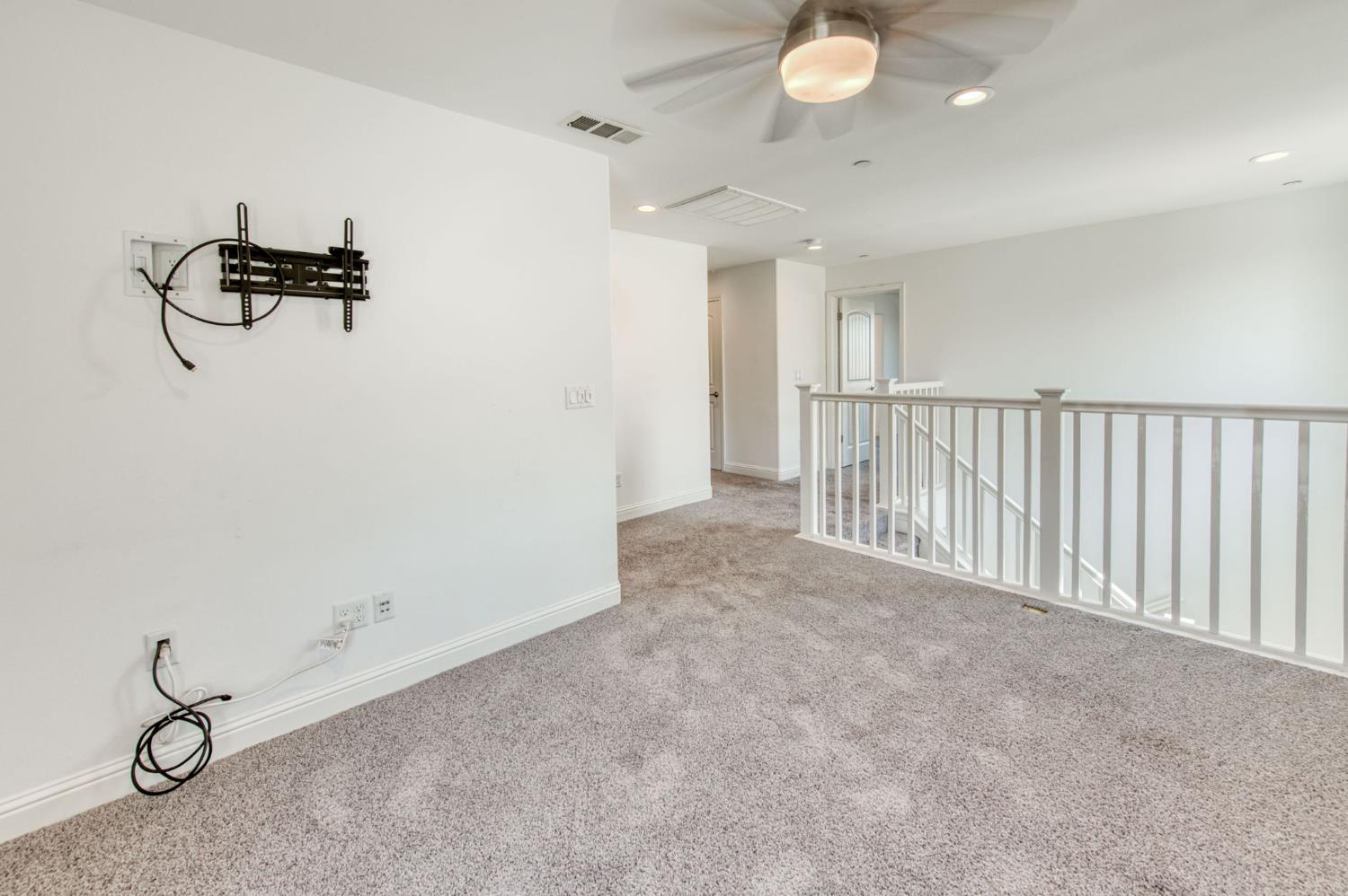 3923 Morris Avenue Clovis, CA 93619 - Photo 19 of 47