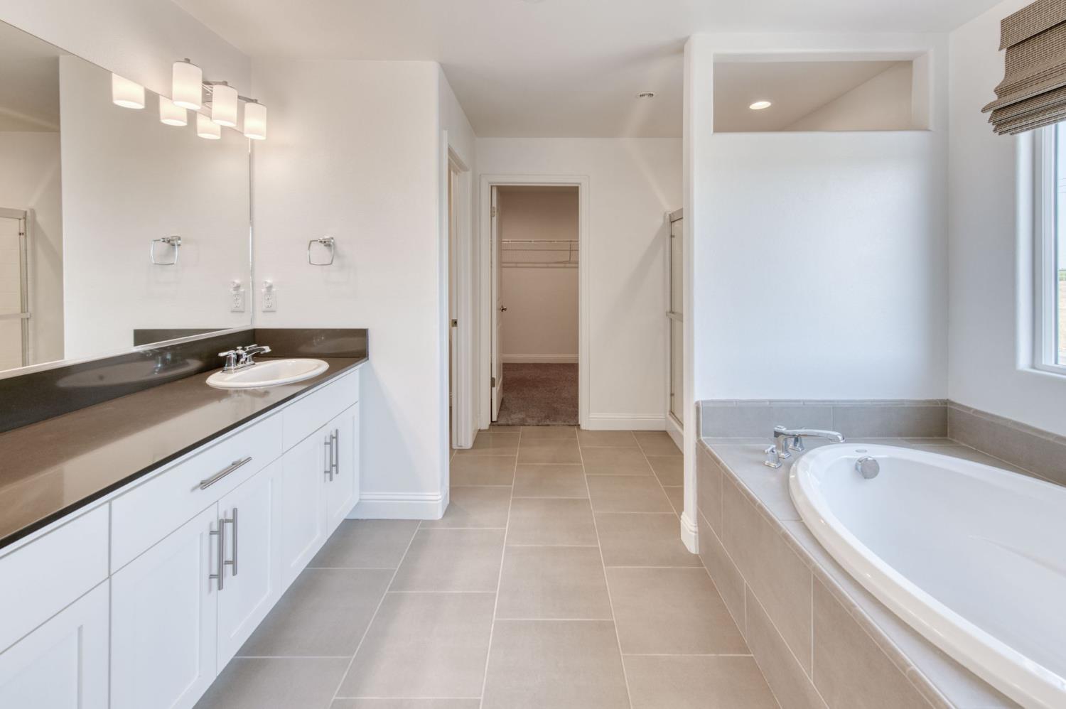 3923 Morris Avenue Clovis, CA 93619 - Photo 22 of 47