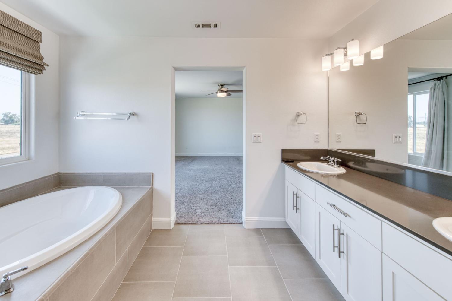 3923 Morris Avenue Clovis, CA 93619 - Photo 25 of 47