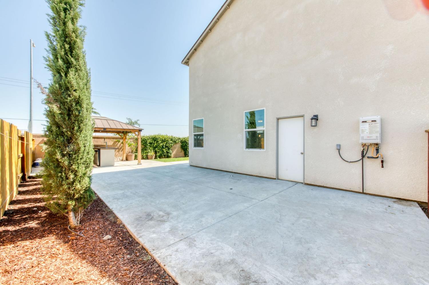 3923 Morris Avenue Clovis, CA 93619 - Photo 32 of 47