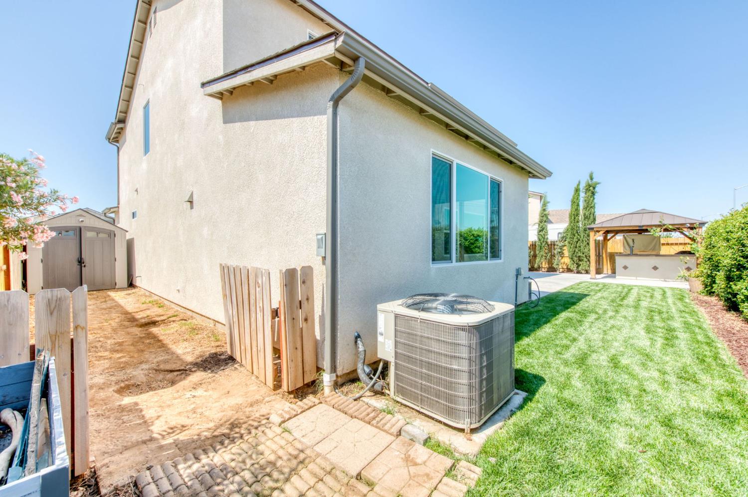 3923 Morris Avenue Clovis, CA 93619 - Photo 37 of 47