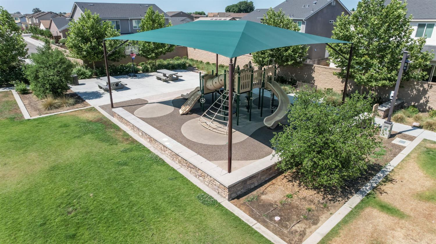 3923 Morris Avenue Clovis, CA 93619 - Photo 46 of 47