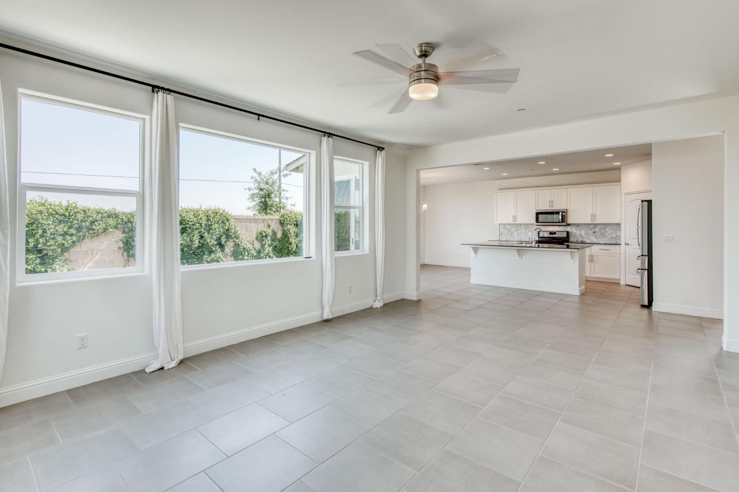 3923 Morris Avenue Clovis, CA 93619 - Photo 8 of 47