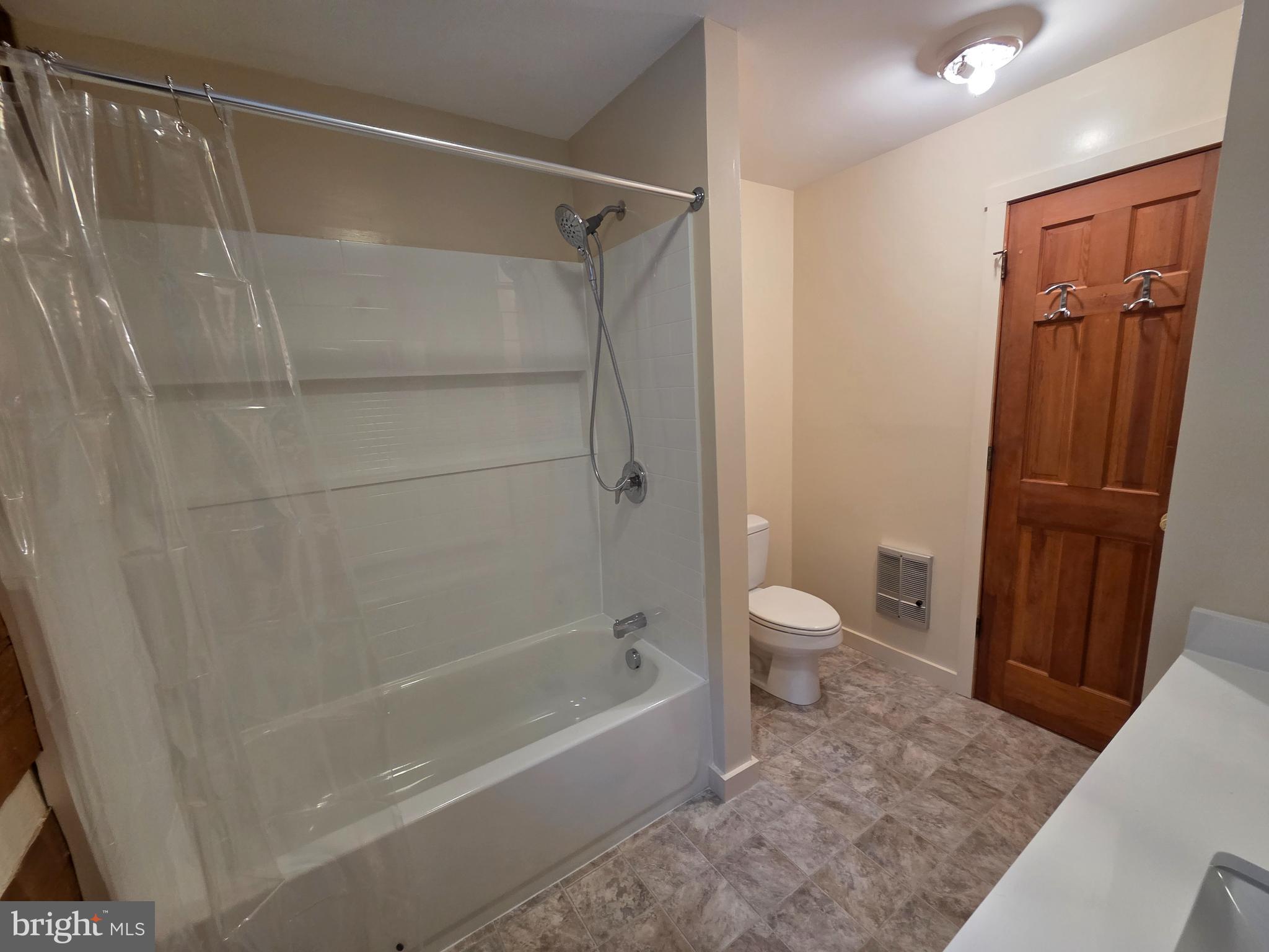 8022 Dulins Ford Road Marshall, VA 20115 - Photo 7 of 15