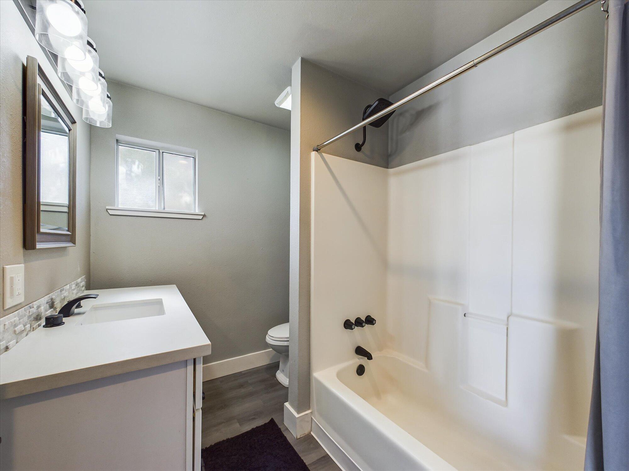 1643 Canby Road Redding, CA 96002 - Photo 26 of 41 31-1643 Canby Road-128