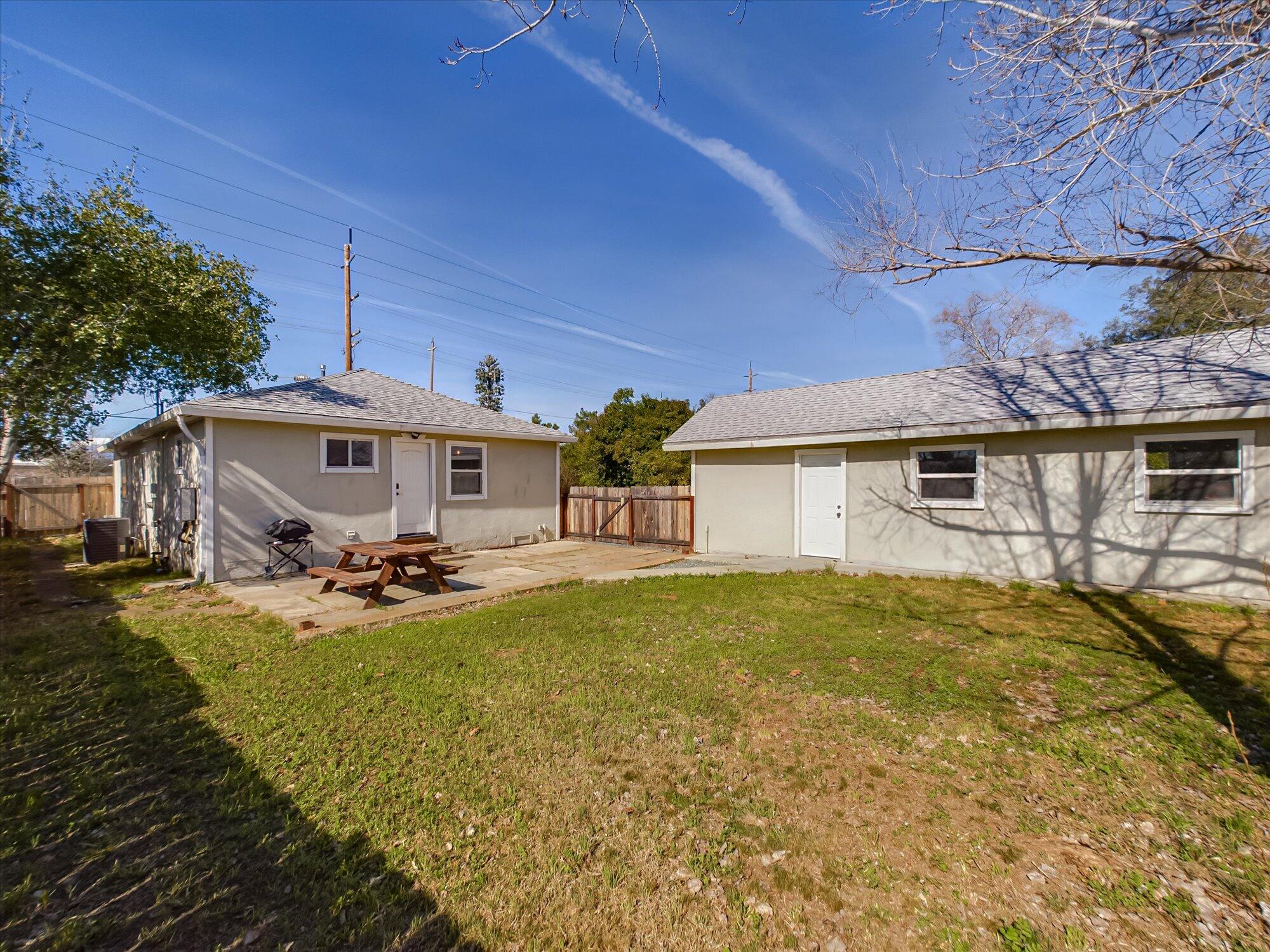 1643 Canby Road Redding, CA 96002 - Photo 32 of 41 36-1643 Canby Road-133