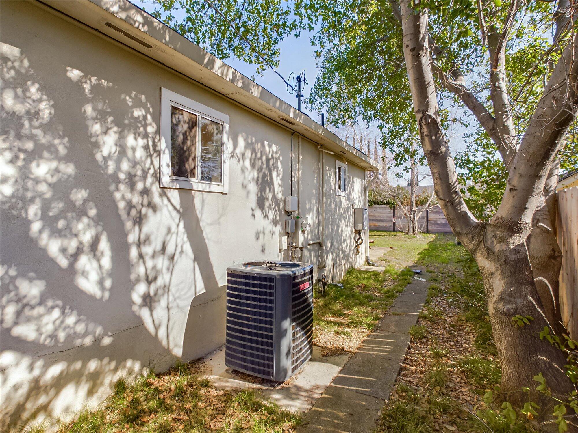 1643 Canby Road Redding, CA 96002 - Photo 35 of 41 35-1643 Canby Road-132