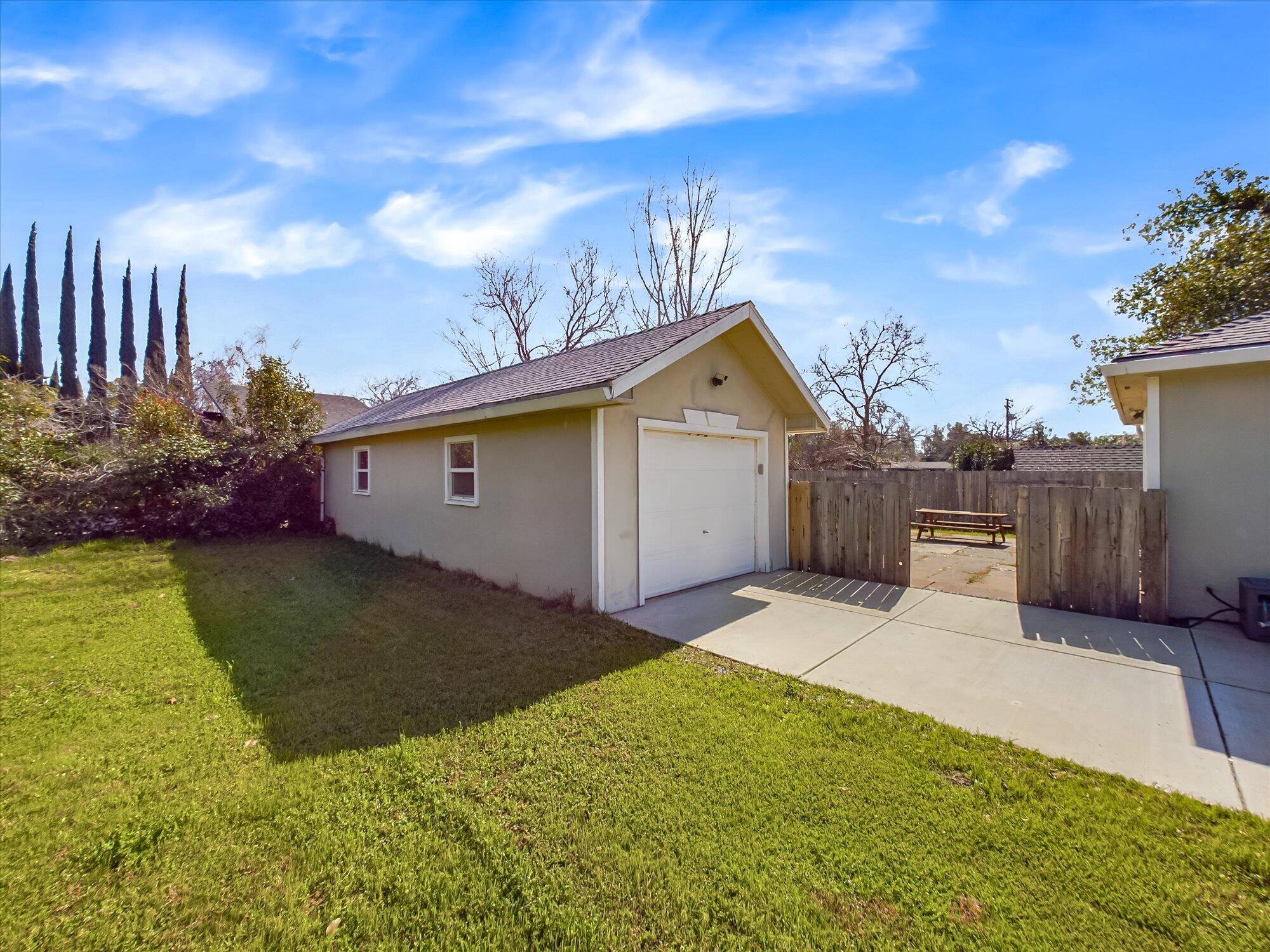 1643 Canby Road Redding, CA 96002 - Photo 36 of 41 40-1643 Canby Road-137
