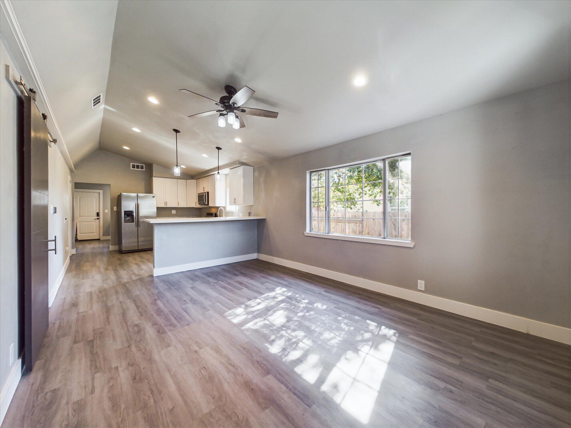 1643 Canby Road Redding, CA 96002 - Photo 7 of 41 11-1643 Canby Road-108