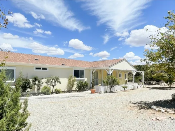 $499,000 | 29520 Piani Road, Pearblossom, CA 93553