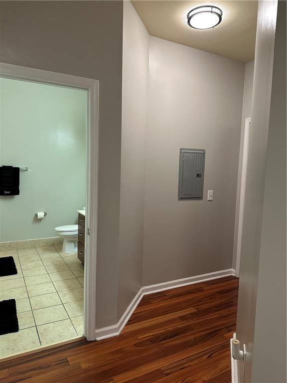 870 Mayson Turner Road Northwest, Unit 1110 Atlanta, GA 30314 - Photo 8 of 18 a view of an empty walk in closet