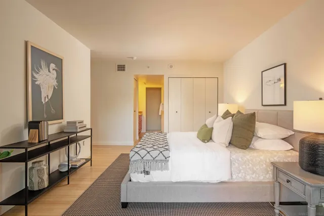 $995,000 | 500 West Harbor Drive, Unit 413, San Diego, CA 92101