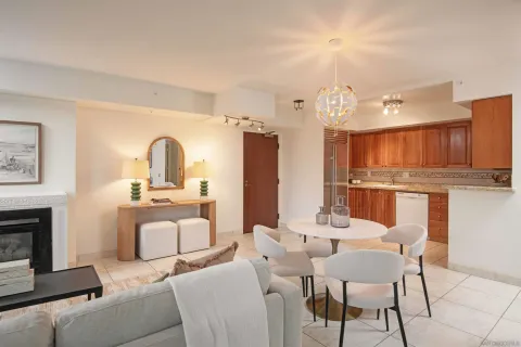 $995,000 | 500 West Harbor Drive, Unit 413, San Diego, CA 92101