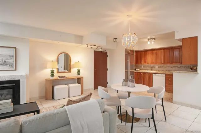 $995,000 | 500 West Harbor Drive, Unit 413, San Diego, CA 92101