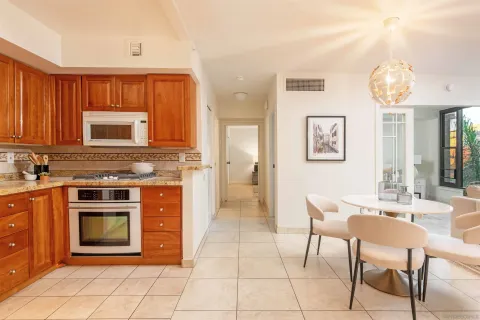 $995,000 | 500 West Harbor Drive, Unit 413, San Diego, CA 92101