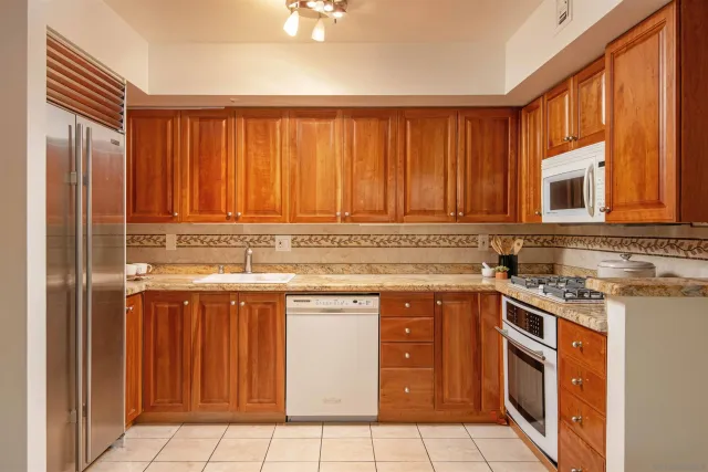 $995,000 | 500 West Harbor Drive, Unit 413, San Diego, CA 92101