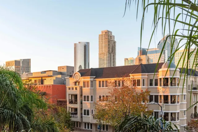 $995,000 | 500 West Harbor Drive, Unit 413, San Diego, CA 92101