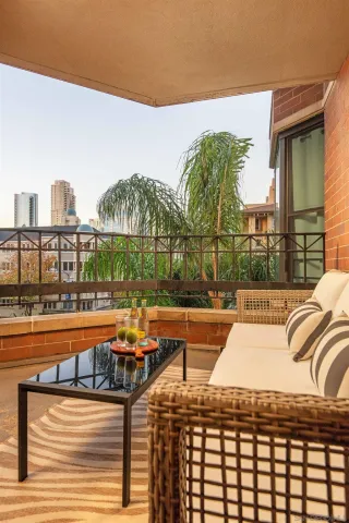 $995,000 | 500 West Harbor Drive, Unit 413, San Diego, CA 92101