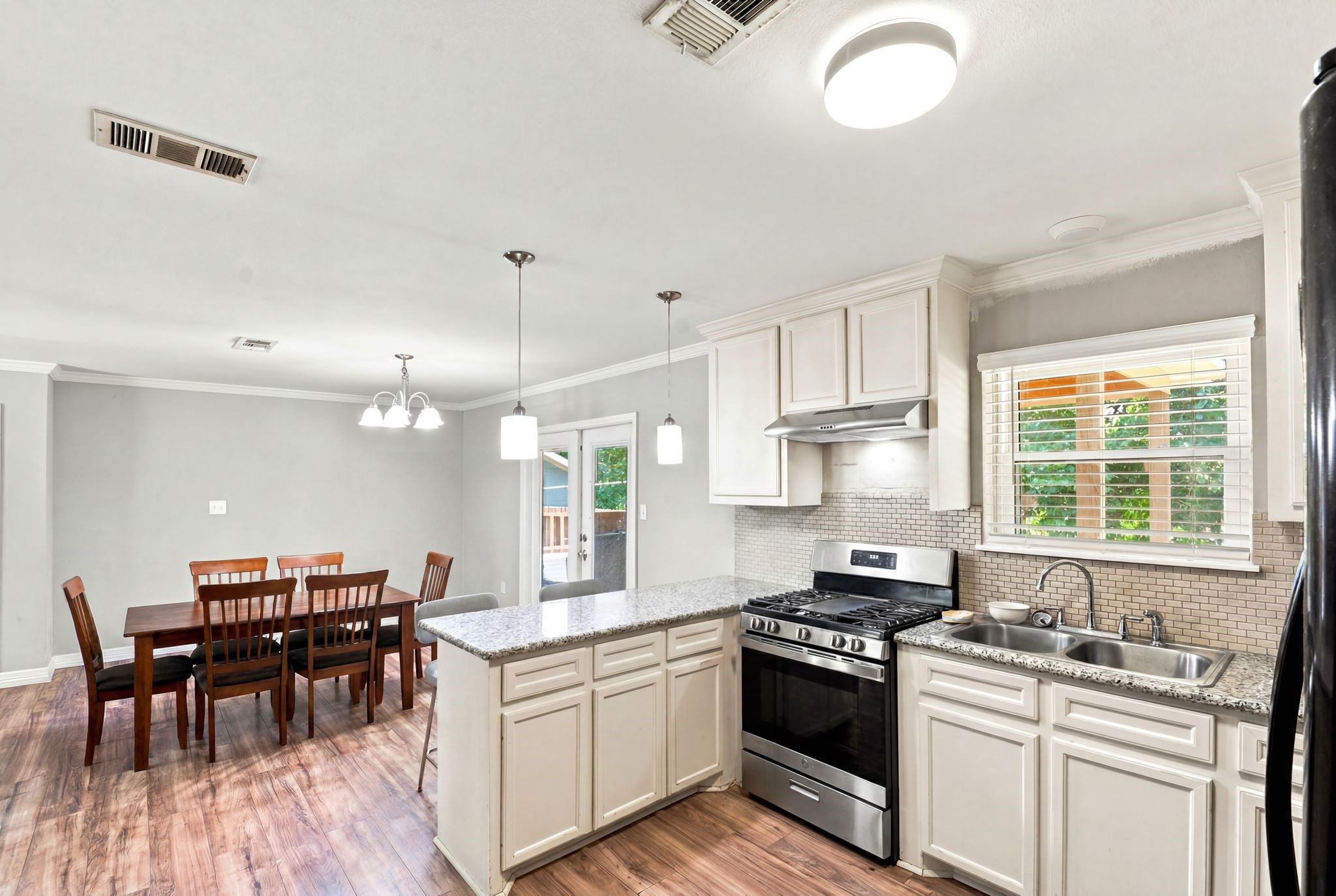 1835 South 3rd Street Conroe, TX 77301 - Photo 12 of 28