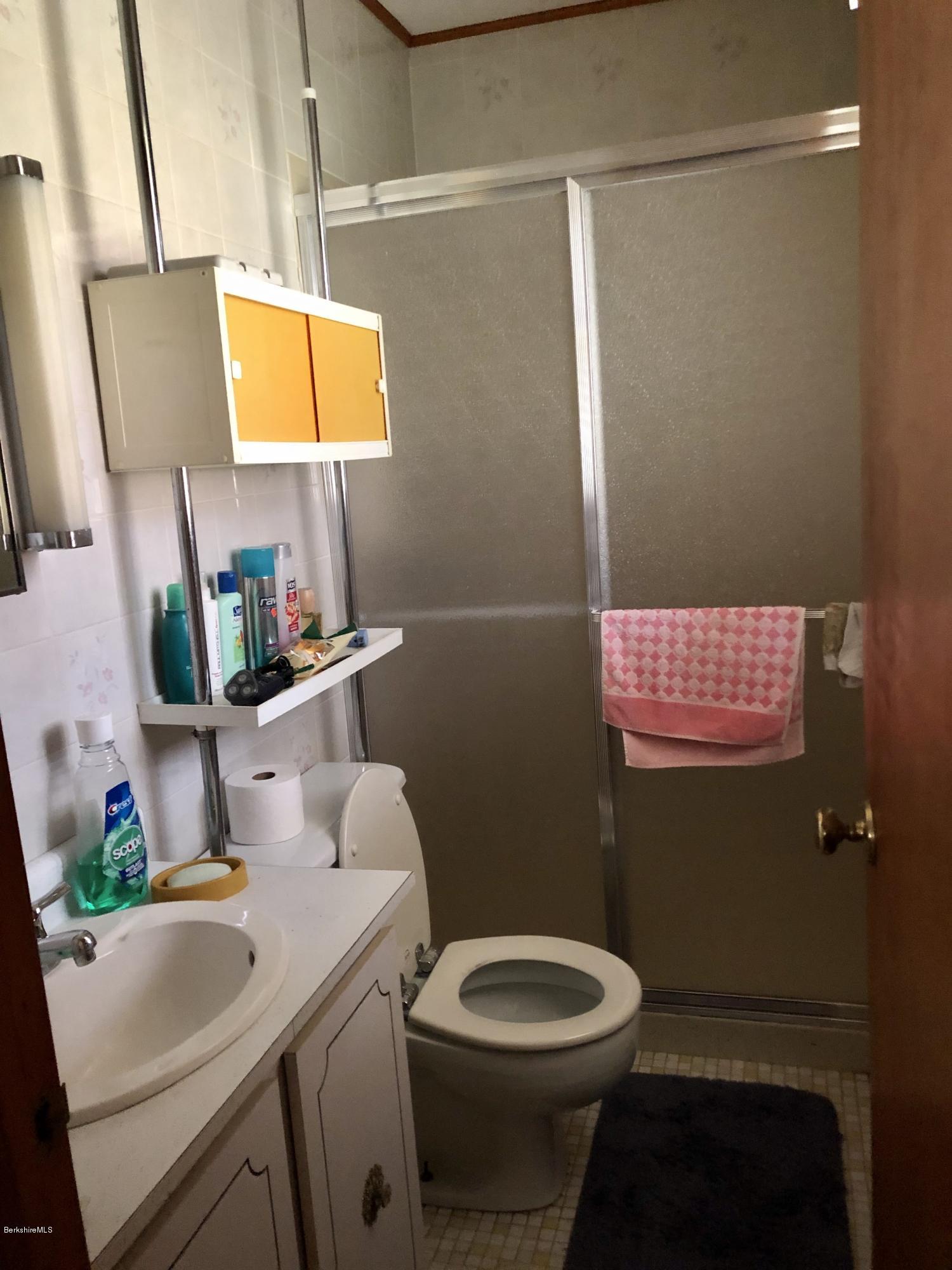 311 Partridge Road Pittsfield, MA 01201 - Photo 22 of 31 Master Bath
