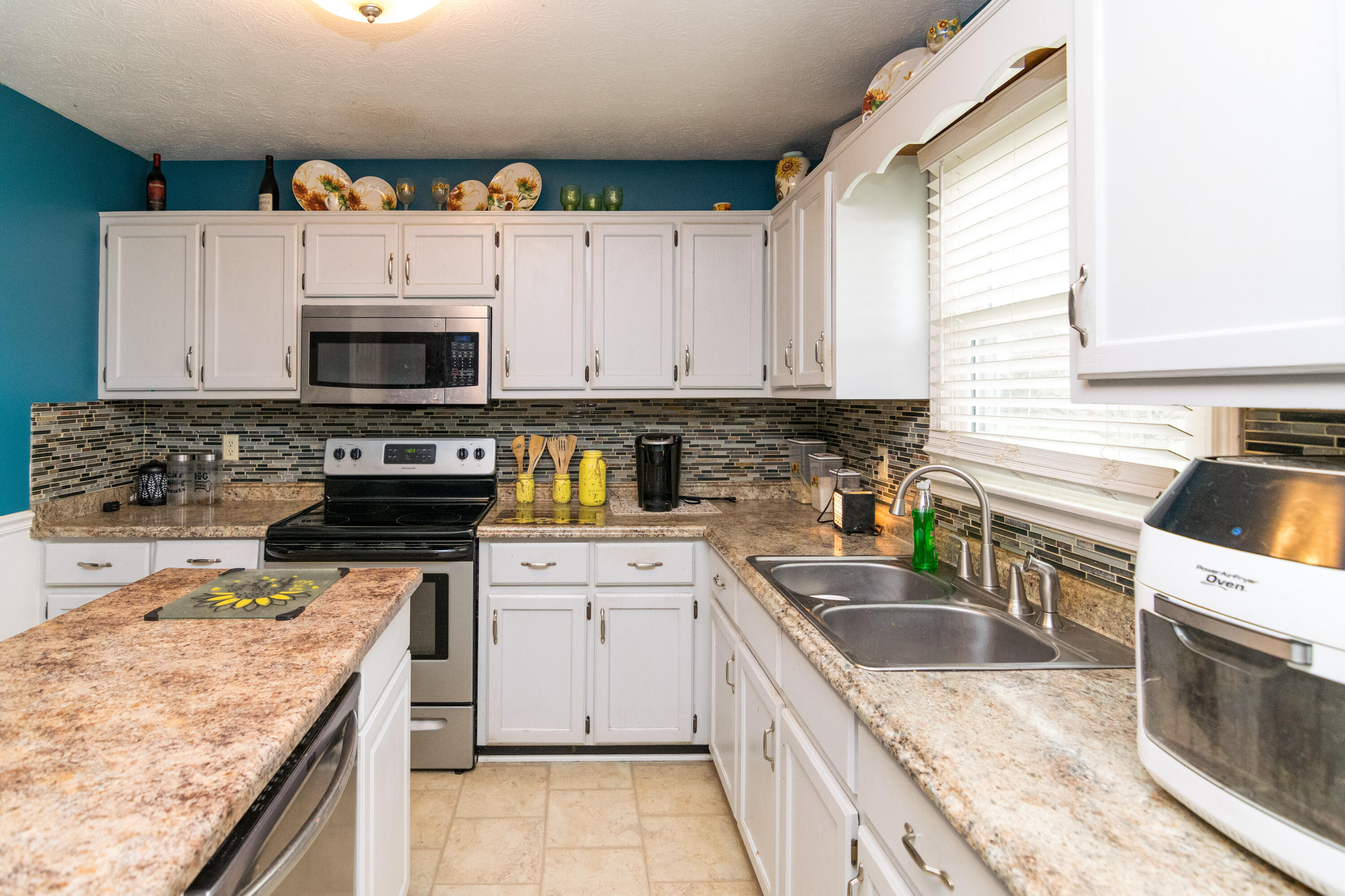 1008 Regency Road Danville, KY 40422 - Photo 12 of 32 1008Regency-0025