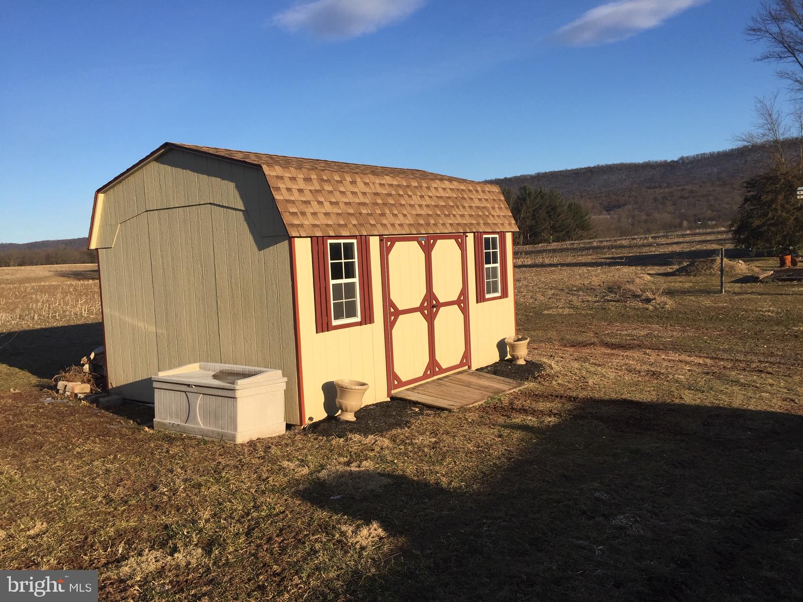 35 Union Church Road Halifax, PA 17032 - Photo 4 of 19 like new shed