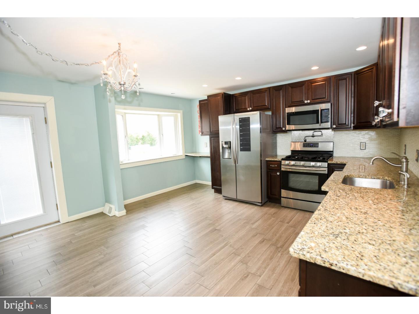 12703 Cabell Road Philadelphia, PA 19154 - Photo 5 of 22