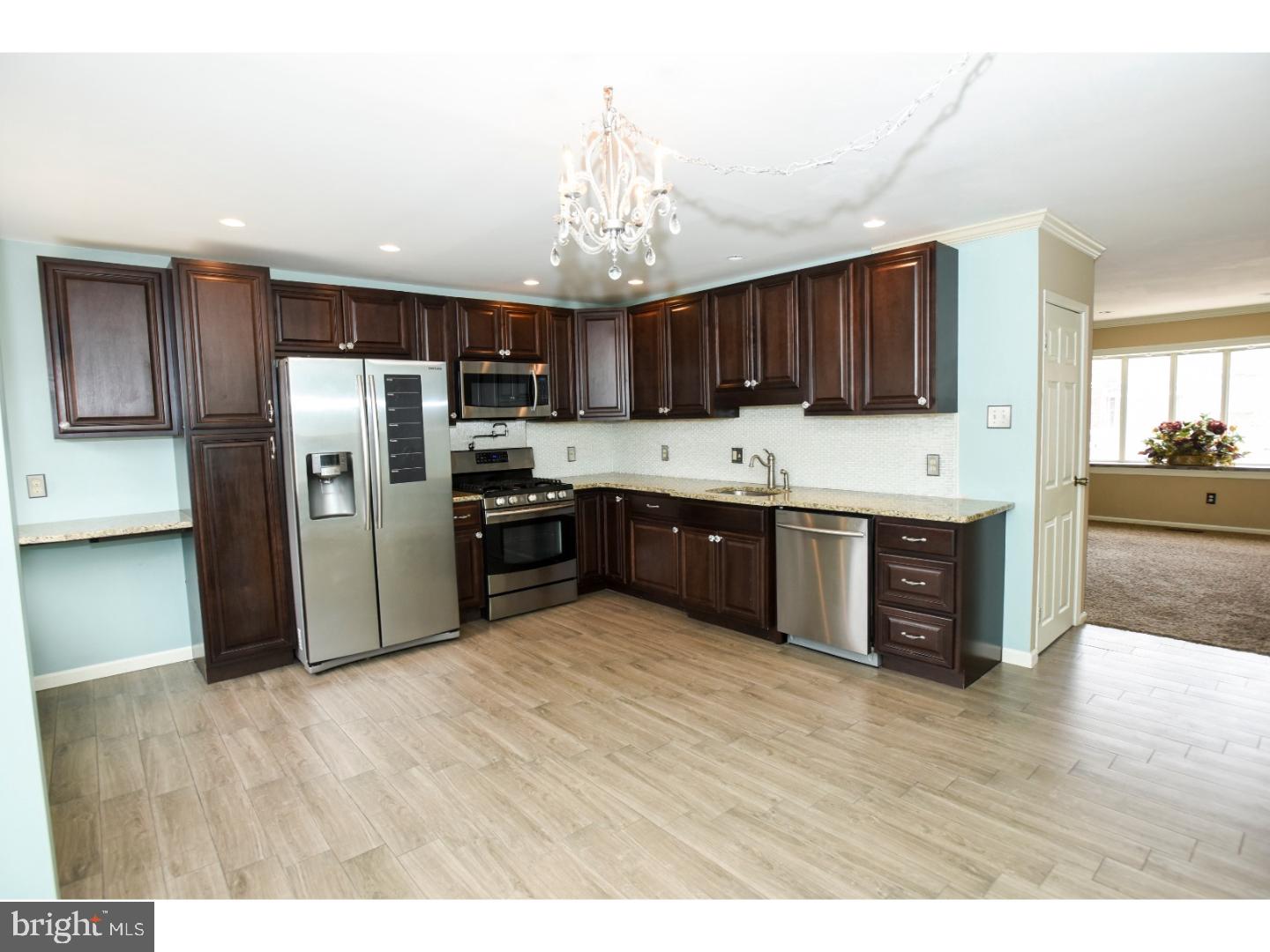 12703 Cabell Road Philadelphia, PA 19154 - Photo 6 of 22