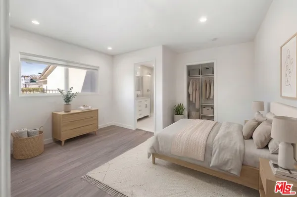 $4,600 | 17141 Sherman Way, Lake Balboa, CA 91406