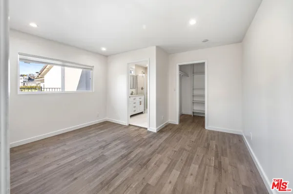 $4,600 | 17141 Sherman Way, Lake Balboa, CA 91406