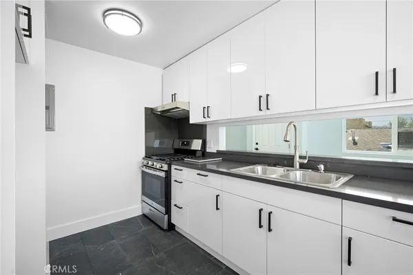 $2,800 | 7231 1/2 Apperson Street, Tujunga, CA 91042