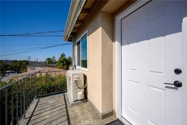 $2,800 | 7231 1/2 Apperson Street, Tujunga, CA 91042