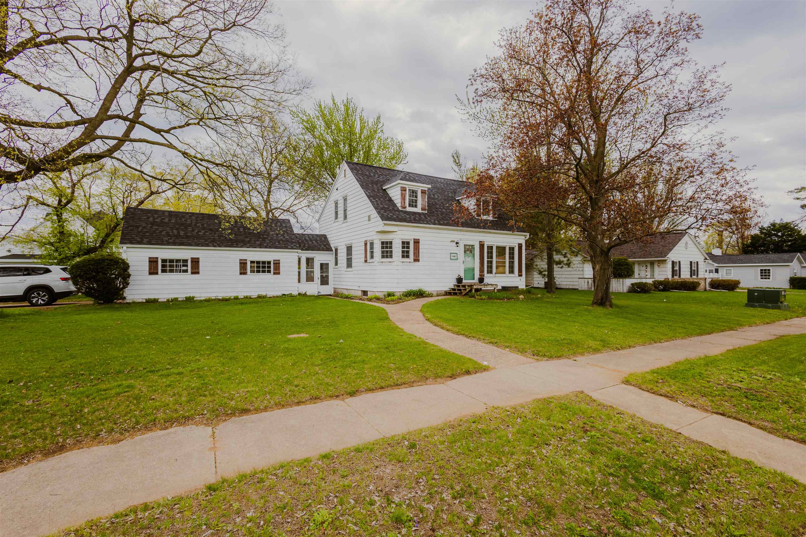 360 1st Street Port Edwards, WI 54469 - Photo 2 of 37