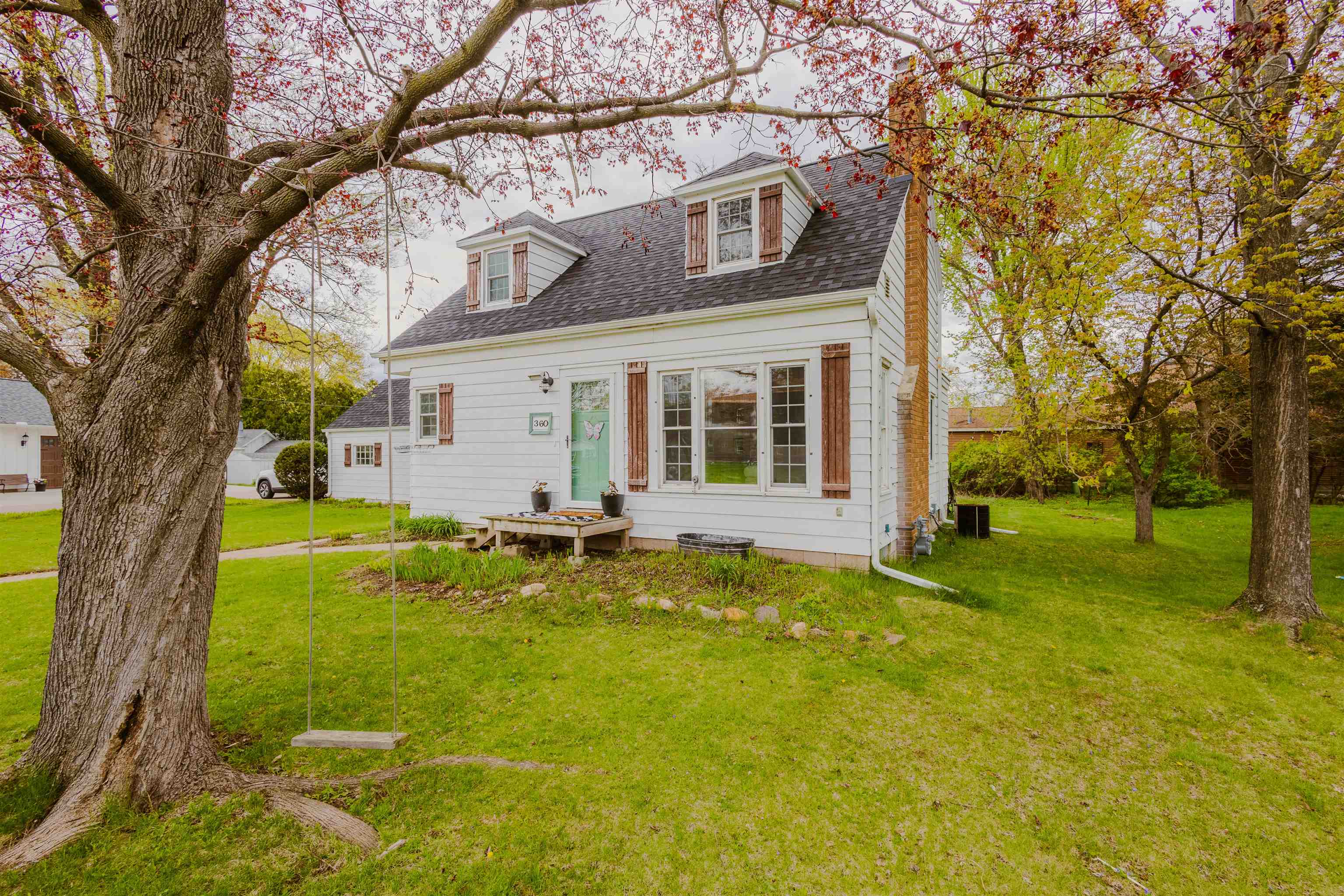 360 1st Street Port Edwards, WI 54469 - Photo 4 of 37