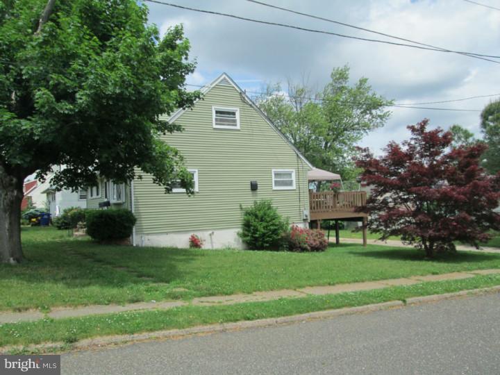 287 South Fellowship Road Maple Shade, NJ 08052 - Photo 3 of 25