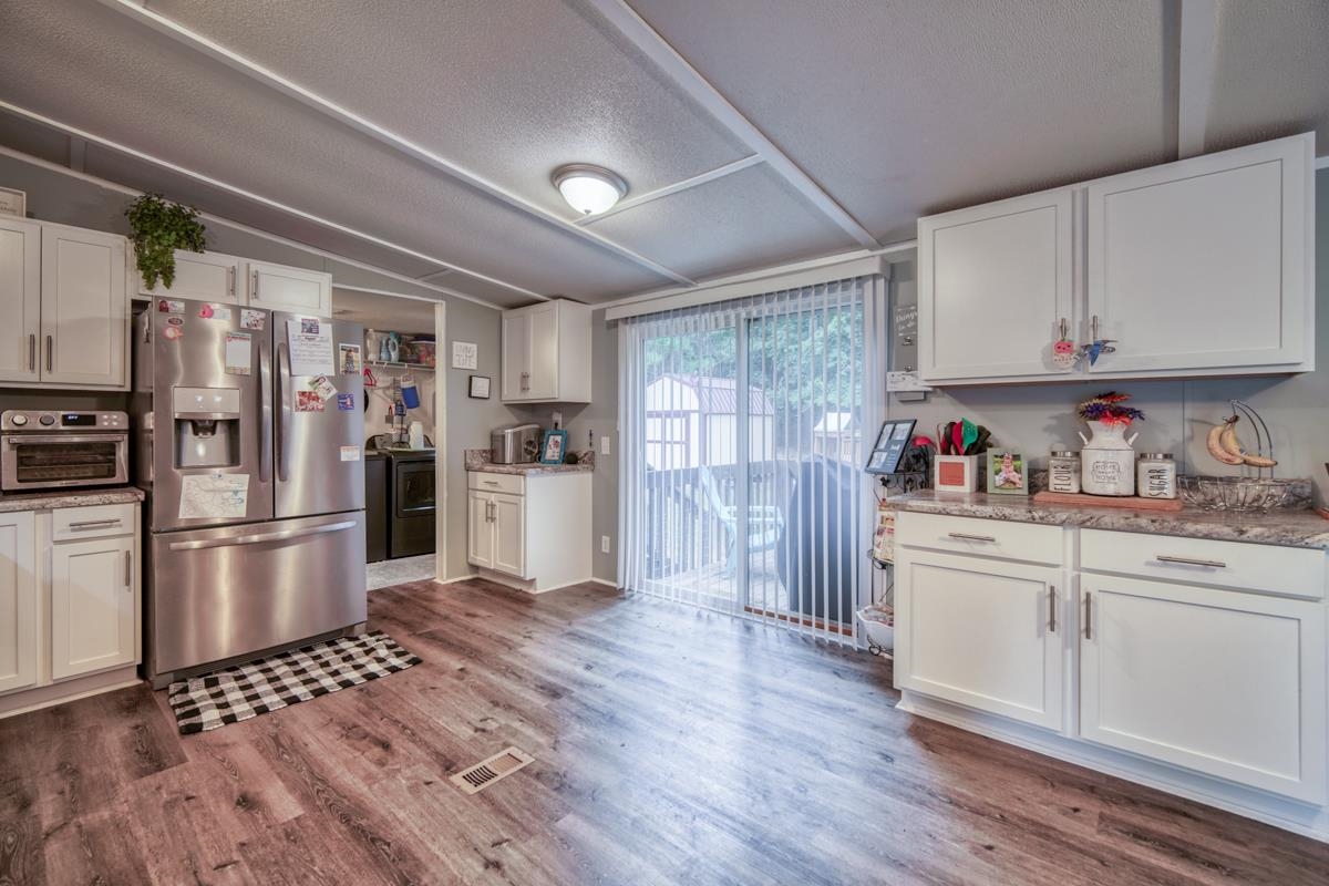 2516 Sam Hodges Road Hodges, SC 29653 - Photo 12 of 36