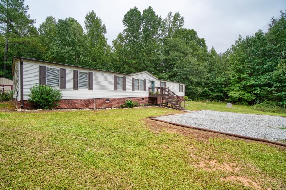 2516 Sam Hodges Road Hodges, SC 29653 - Photo 27 of 36