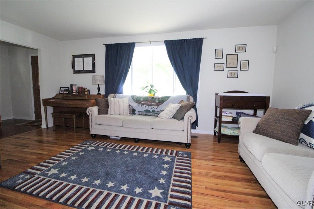 2917 Fischer Road Easton, PA 18045 - Photo 3 of 15 Gallery Image 3
