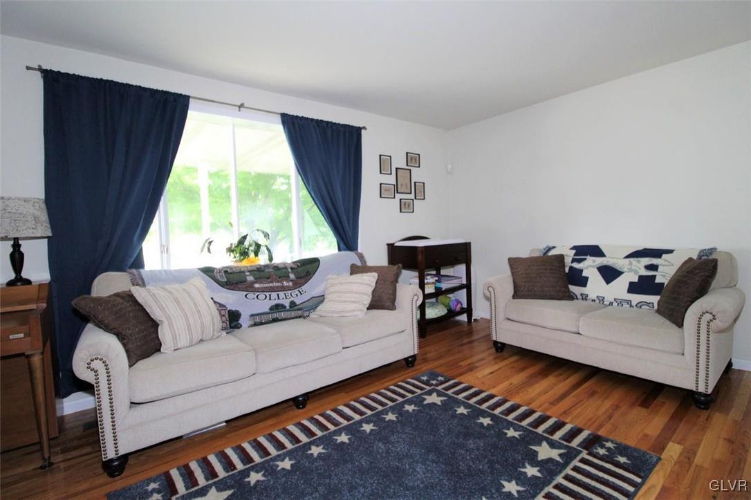 2917 Fischer Road Easton, PA 18045 - Photo 4 of 15 Gallery Image 4