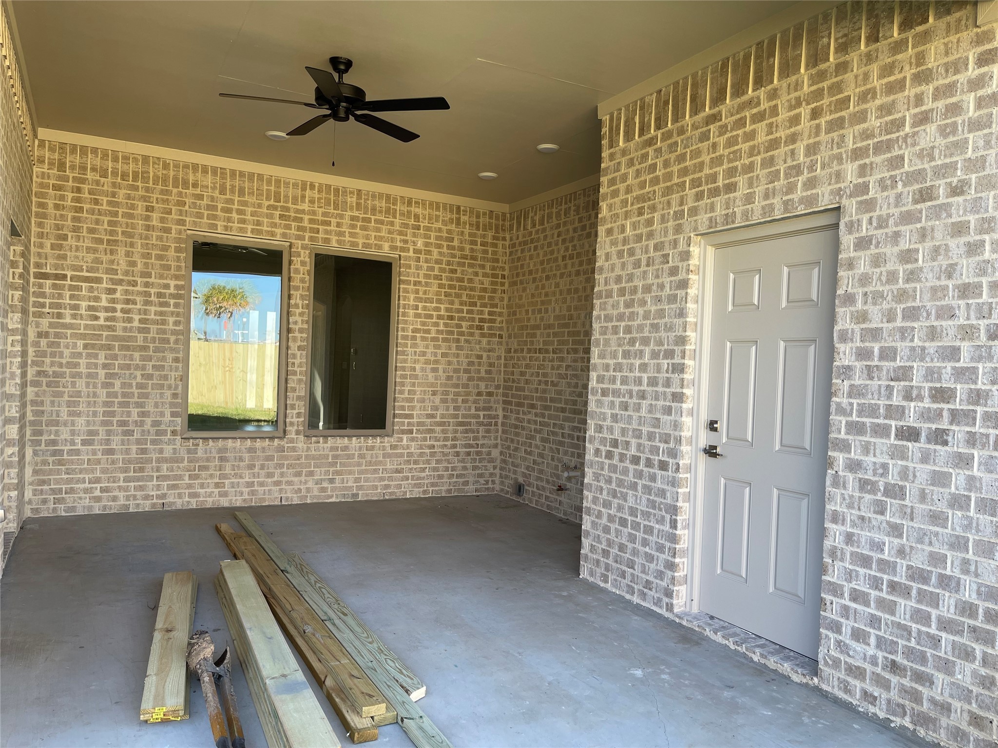 10440 Dominion Ranch Drive Port Arthur, TX 77640 - Photo 22 of 22 a view of an empty room