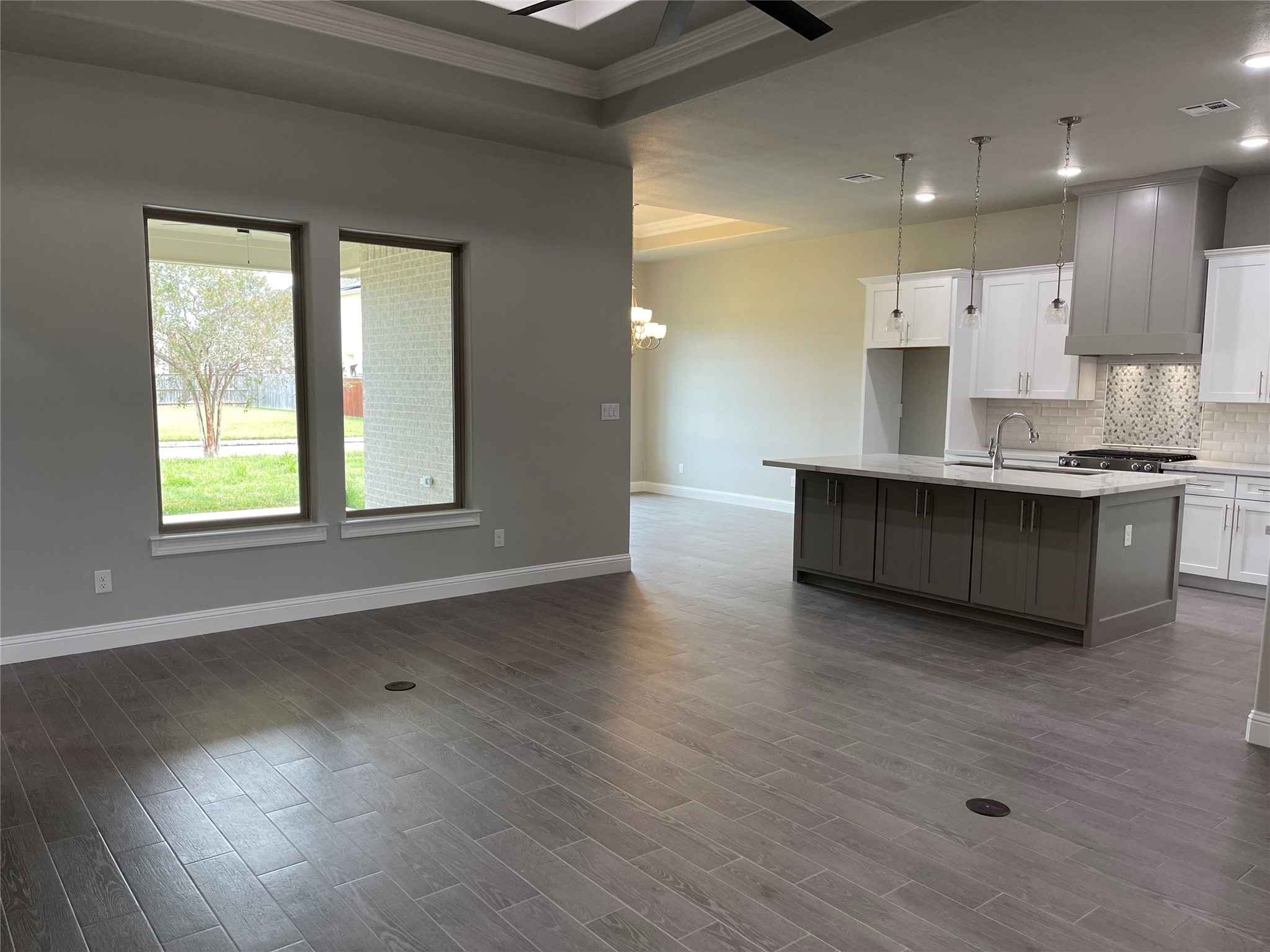 10440 Dominion Ranch Drive Port Arthur, TX 77640 - Photo 4 of 22 a view of kitchen and wooden floor