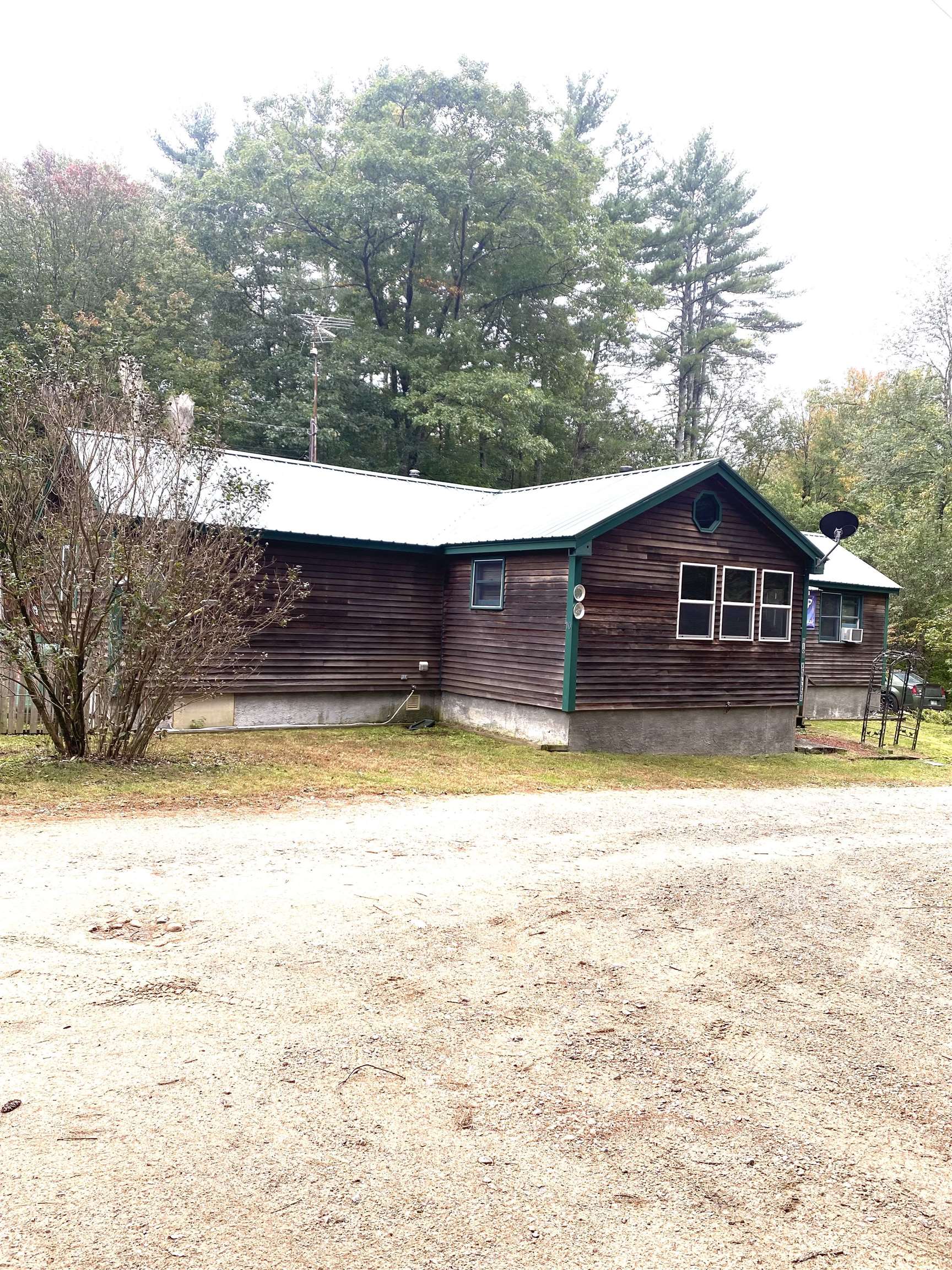 10 Pinecrest Road Deerfield, NH 03037 - Photo 2 of 18