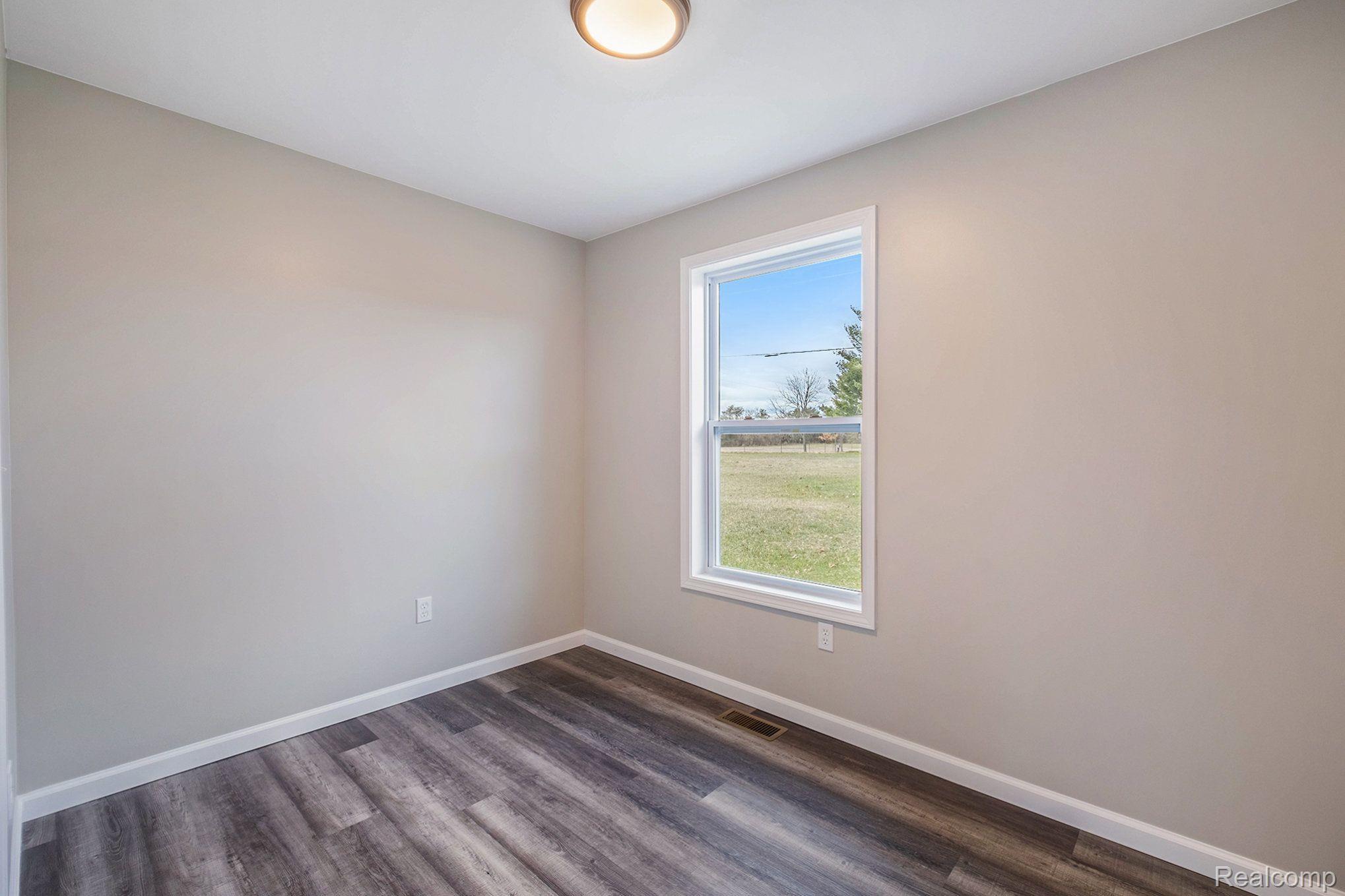 11547 Silver Lake Road Byron, MI 48418 - Photo 14 of 31