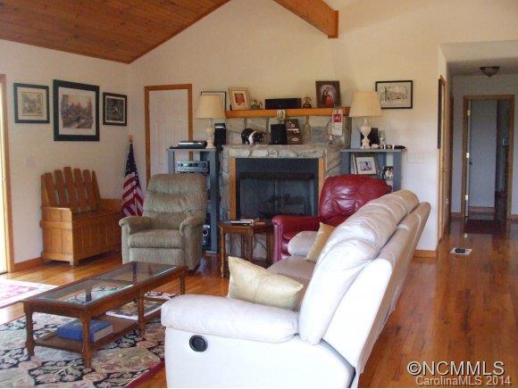 104 Moore Road Canton, NC 28716 - Photo 3 of 14