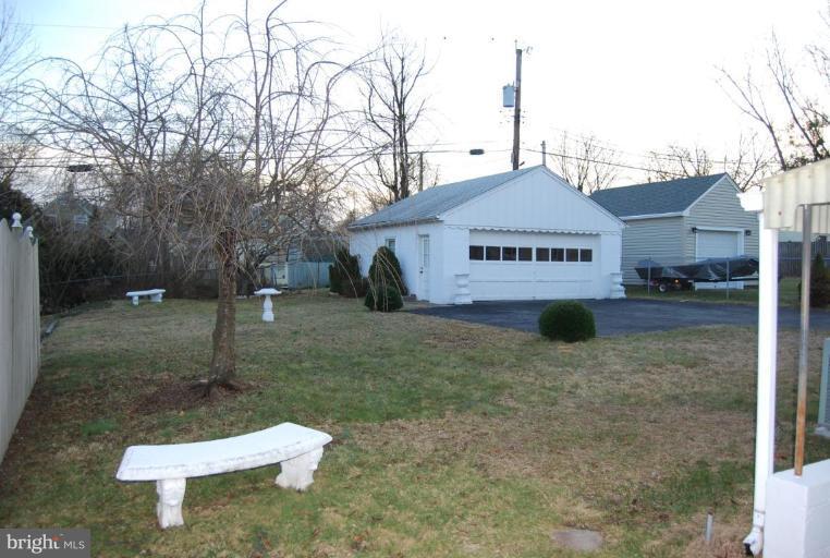 539 Cleveland Road Linthicum Heights, MD 21090 - Photo 20 of 23 Back yard