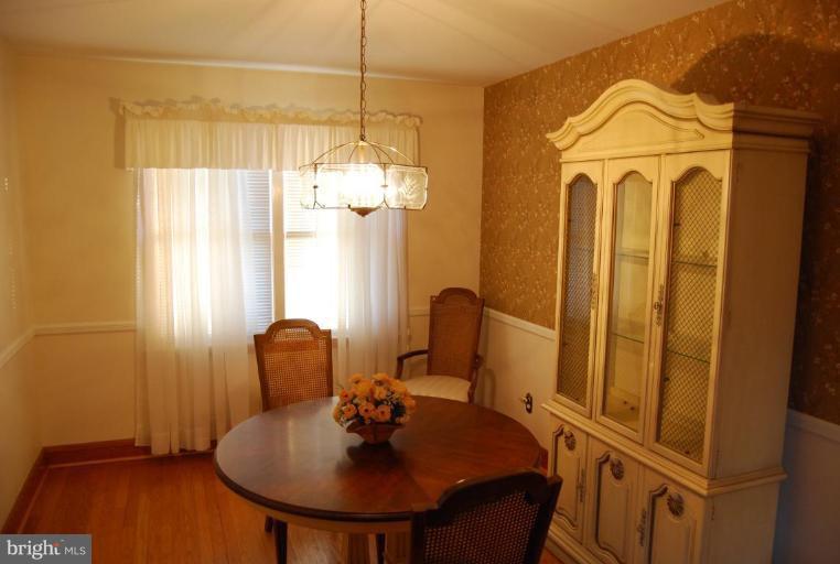 539 Cleveland Road Linthicum Heights, MD 21090 - Photo 10 of 23 Dining Room